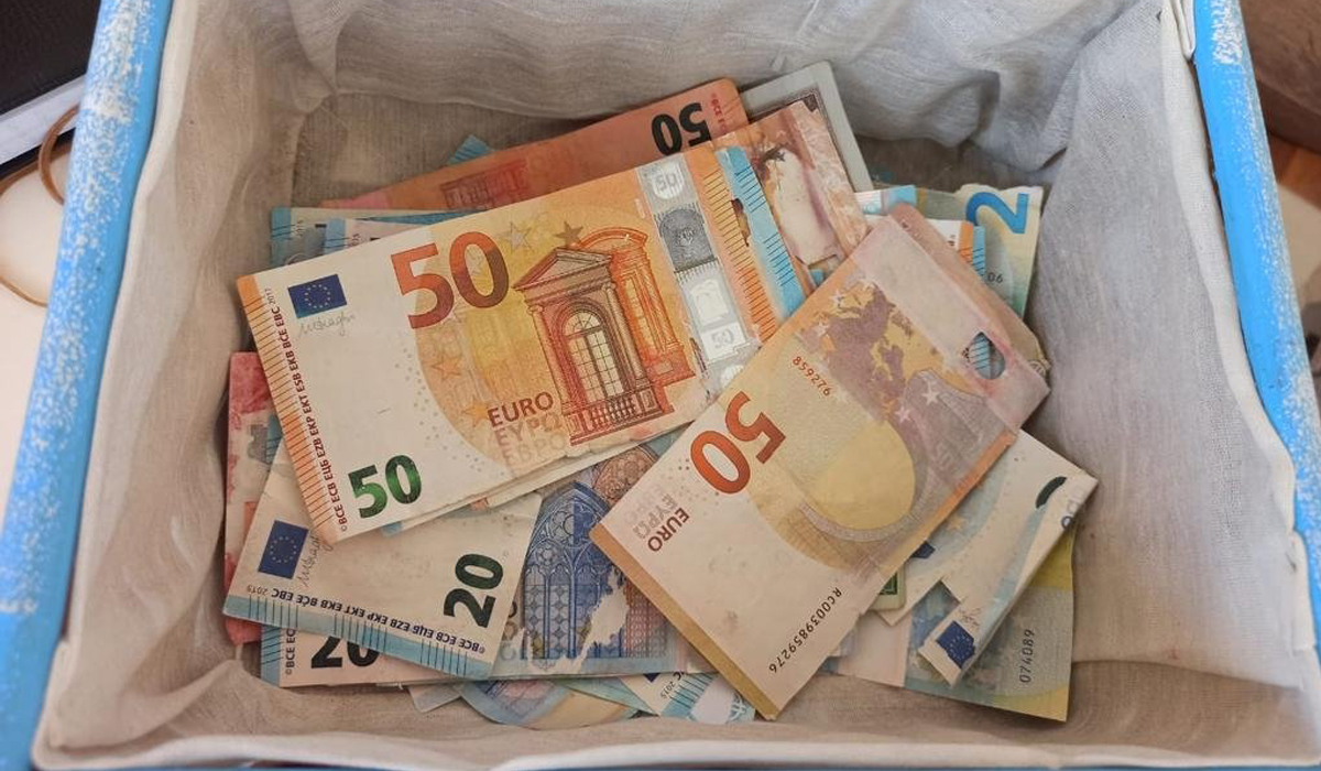 Fake bills